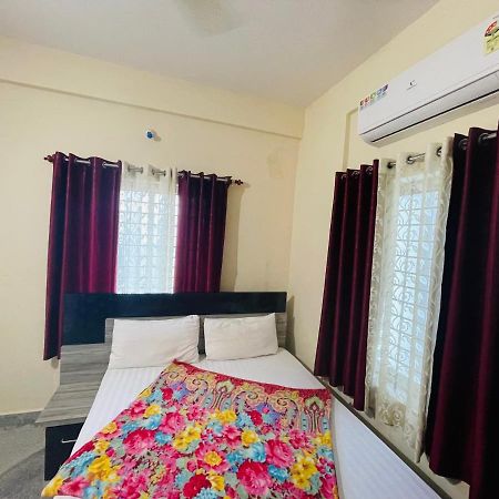 Crown Residency Hotel Mysore Exterior photo