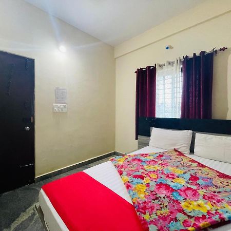 Crown Residency Hotel Mysore Exterior photo